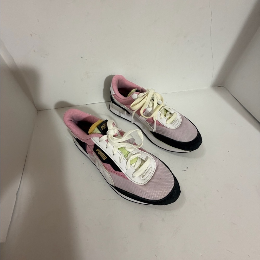 Puma Athletic Sneakers - White, Pink, Black size 5.5 - Picture 2 of 6